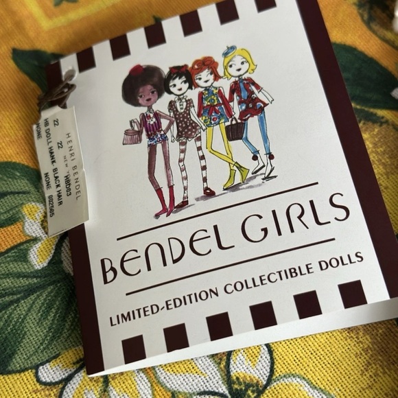 Gorgeous Iconic Henri Bendel Girl Limited Edition Collectible Doll #174/250 Hank - Picture 6 of 8
